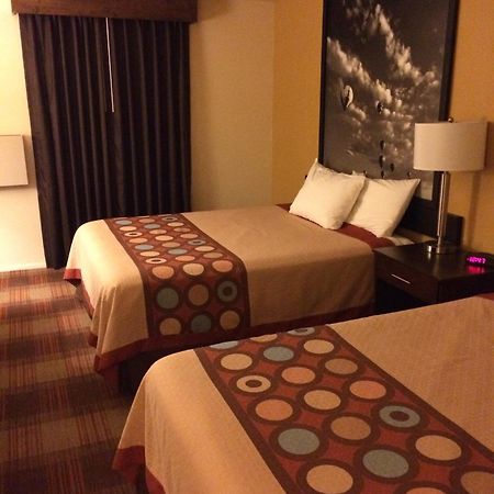 Super 8 By Wyndham Idaho Falls Exterior foto