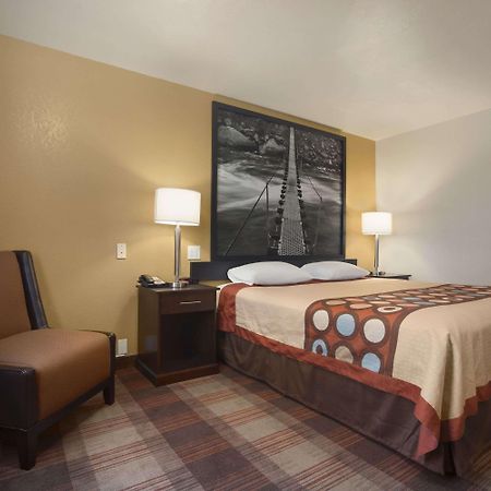 Super 8 By Wyndham Idaho Falls Exterior foto