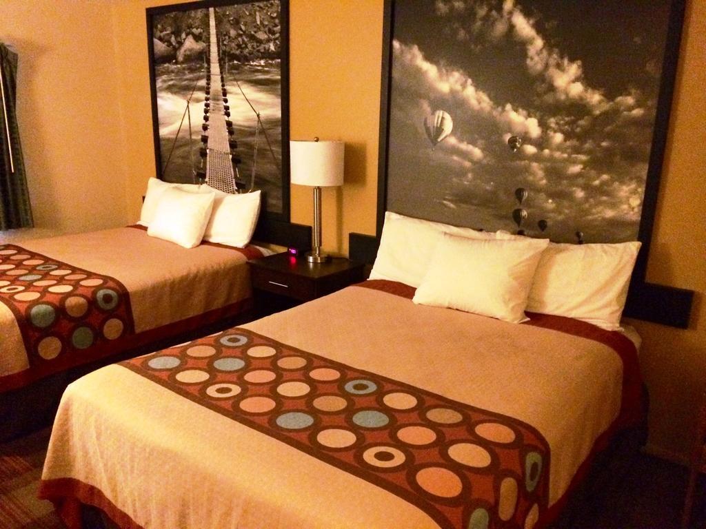 Super 8 By Wyndham Idaho Falls Exterior foto