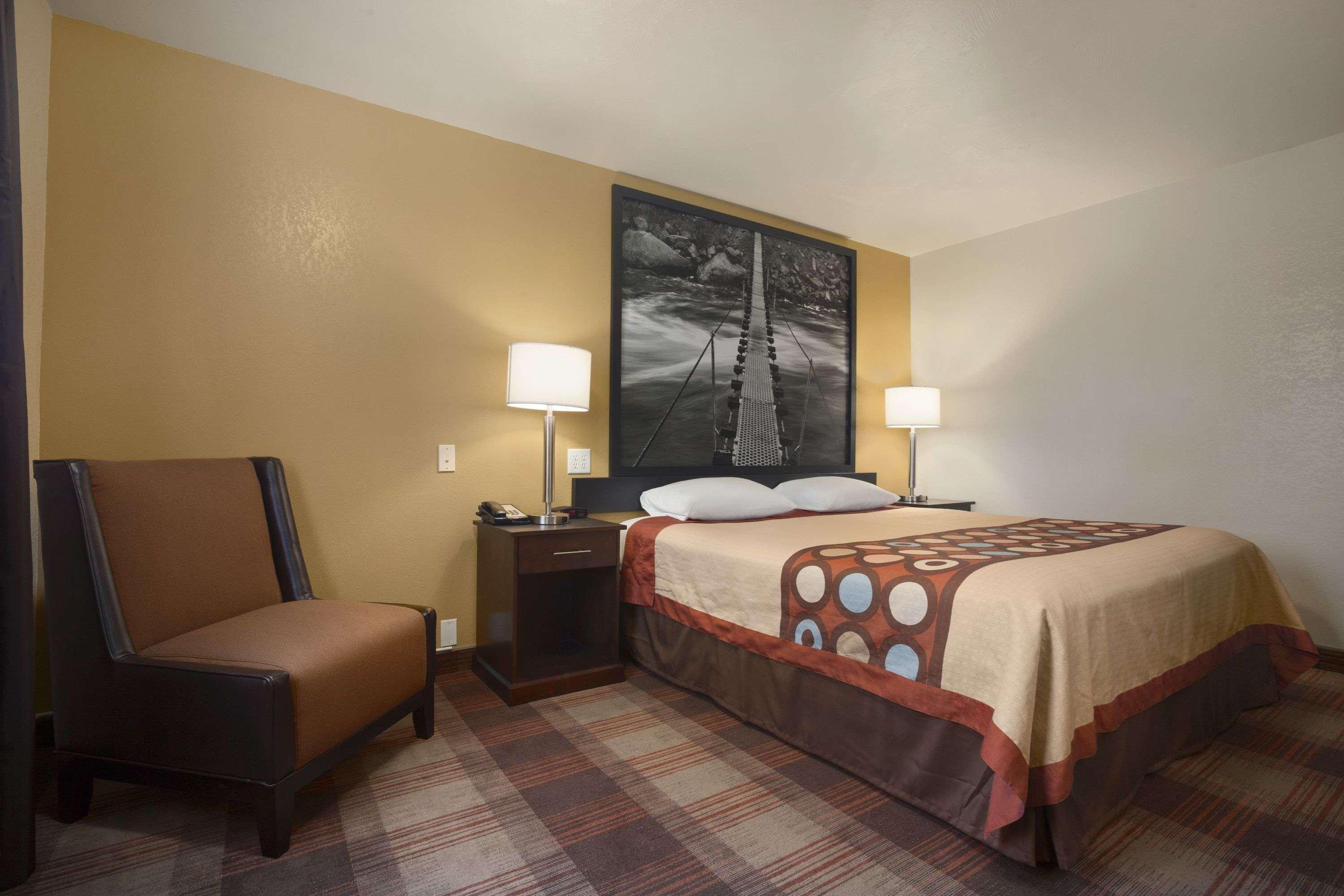 Super 8 By Wyndham Idaho Falls Exterior foto